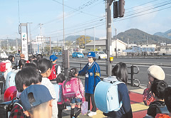 小学生登校時の見守り活動