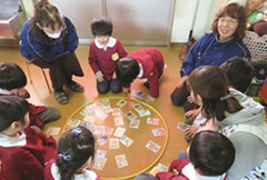 健やかカルタ大会の開催