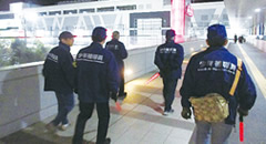 商業施設内夜間合同パトロールの実施