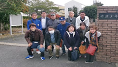 �{�݌��w���C�̎��{